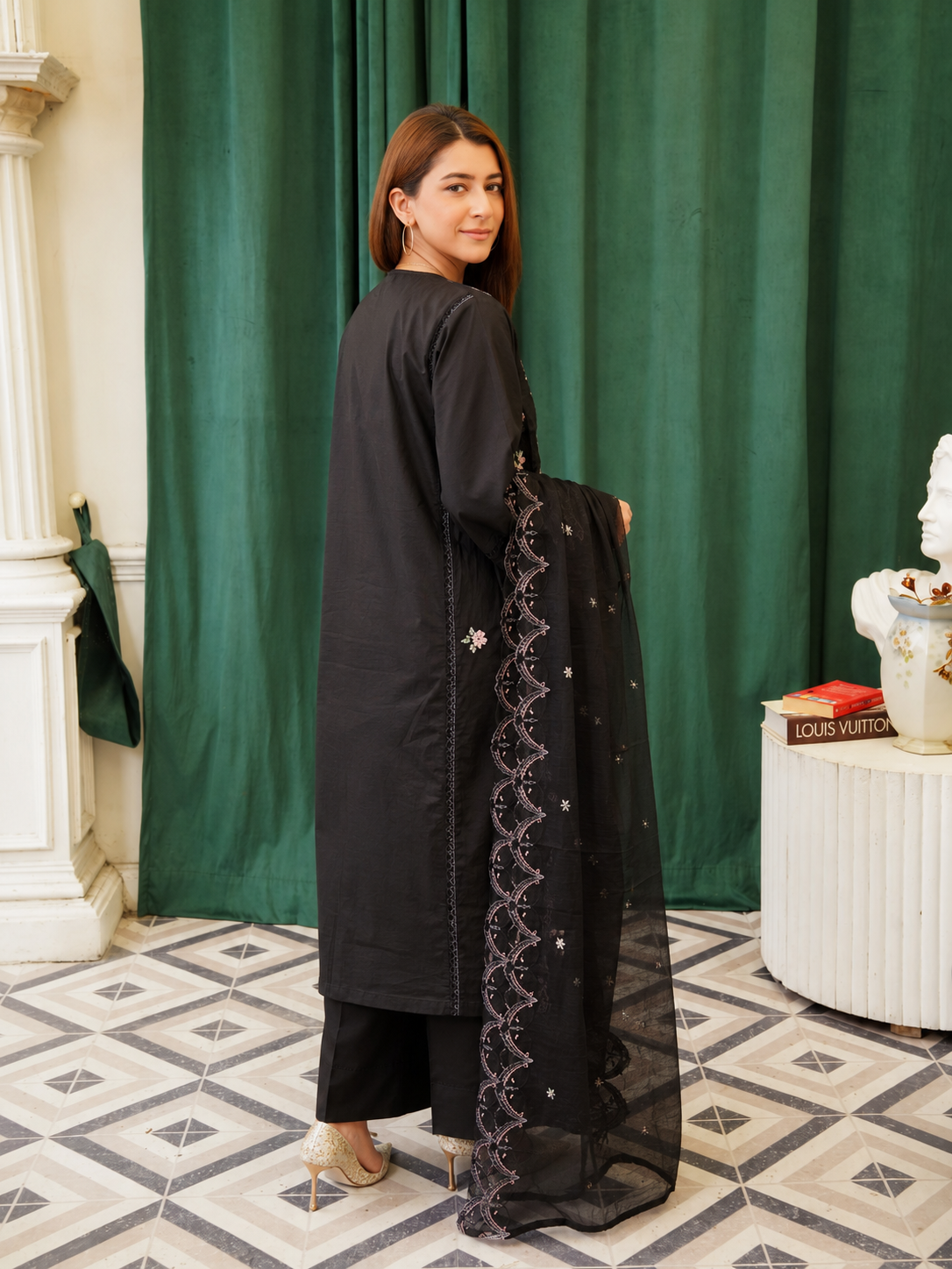 Classic Black Embroidered Cotton Lawn 3-Piece Suit