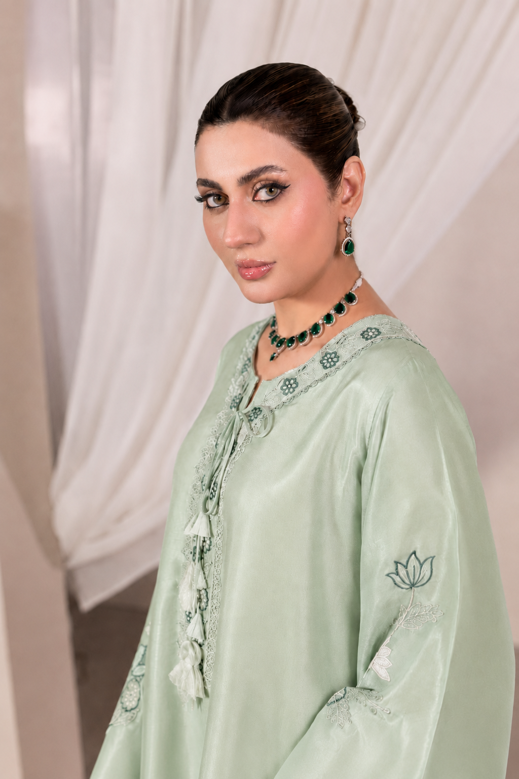 Mint Pearl Luxury Farshi Kaftan Set